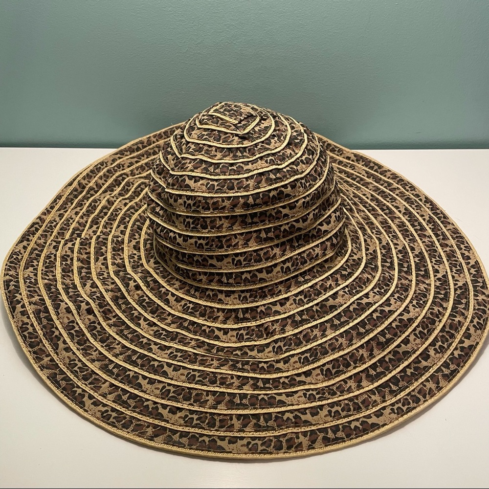 Leopard Floppy Beach Hat